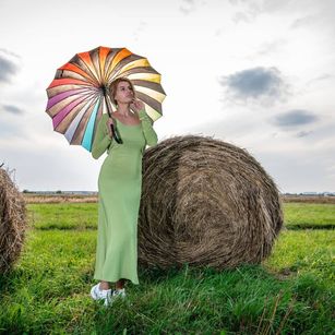 Model - Margo_Mrs pantyhose