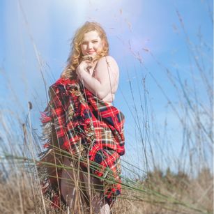 Model - Lauren Parker curvy