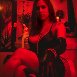 Model - Angela Demon lips