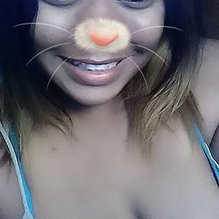 Model - LaMoora Ebony