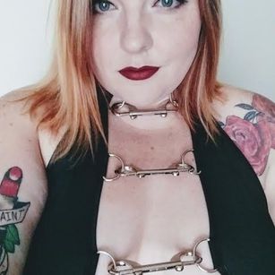 Model - KittyKatt327 bigtits