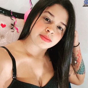 Model - Isa Brown naked