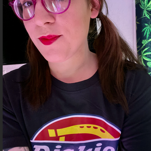 Model - FreakyFunFeline anal