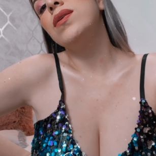 Model - Nina Parker anal