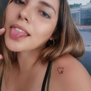 Model - carol deepthroat