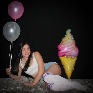 Model - Megan Parker colombiana