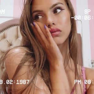 Model - Emma blowjob