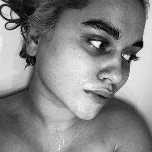 Model - tiona_too77 flirt