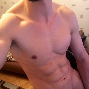 Model - Antawnata bigcock