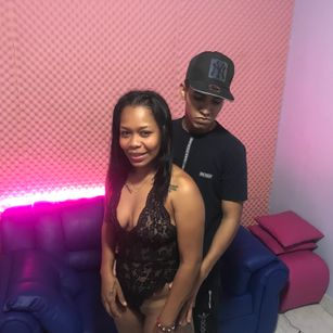 Model - Sarah and Friends anal