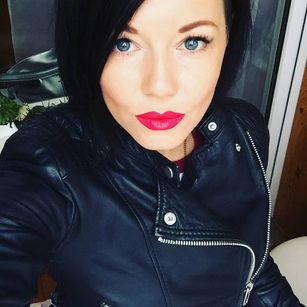 Model - Luna Rival femdom