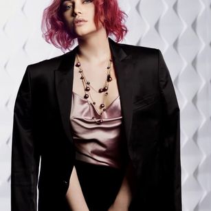 Model - Lady Julie joi