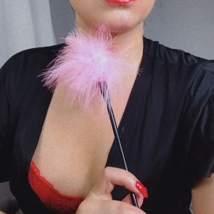 Model - Lady Julie mistress