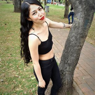 Model - Isis_Hot young