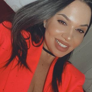 Model - IsabelaDoe curvy