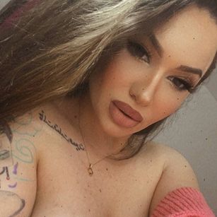 Model - IsabelaDoe bigboobs