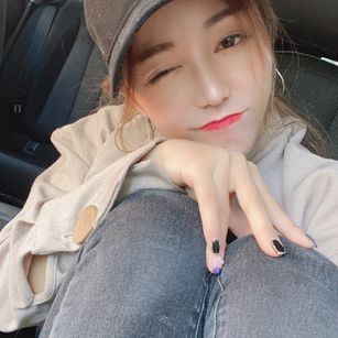 Model - lanlan15 obedience