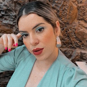 Model - Nina Parker heels