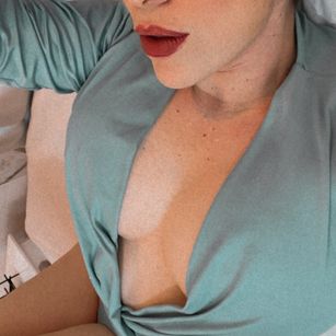 Model - Nina Parker young