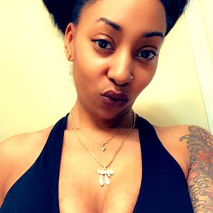 Model - Destiny Red pussy