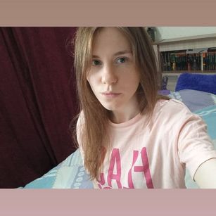 Model - LianaMiller feet