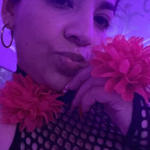 Model - soffy  doll oil