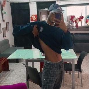 Model - Harry_J1 skinny