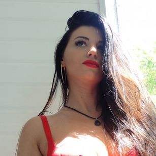 Model - JolieSophie dirtytalk