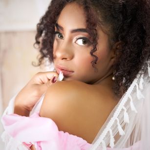 Model - EmmyRachel Ebony