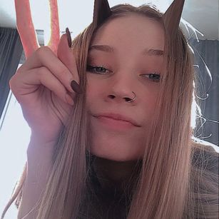 Model - AlliciaSanders curvy