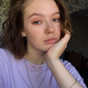 Model - Flower_Girl footfetish