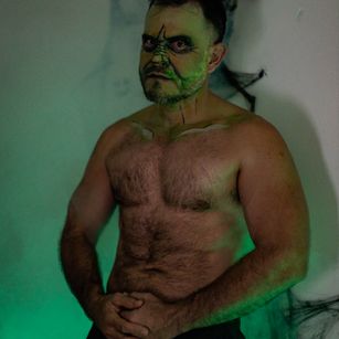 Model - Sbasstone  muscles naked