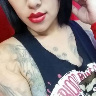 Model - katy bardot tatoo