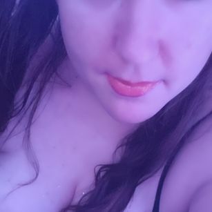 Model - Cassexy curvy