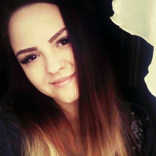 Model - Playful bitch couple