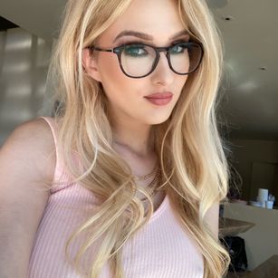 Model - Audrey Madison dddtits