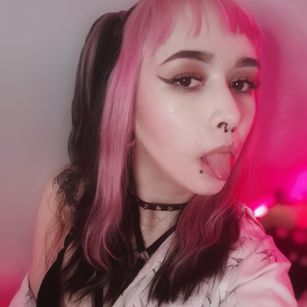 Model - Lunastazja blowjob