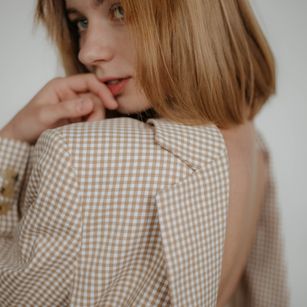 Model - EllyMur pantyhose