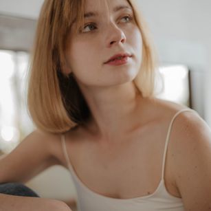 Model - EllyMur blowjob