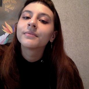 Model - Adrianana Funny