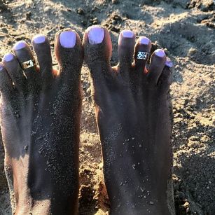 Model - Simone Savage femdom