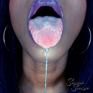 Model - Simone Savage footworship