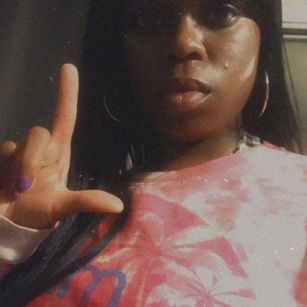 Model - Simone Savage footworship