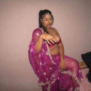 Model - EROTICNAWTY02 findom