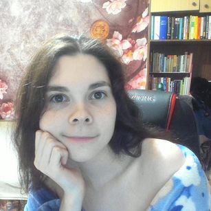 Model - Silvercaramel striptease