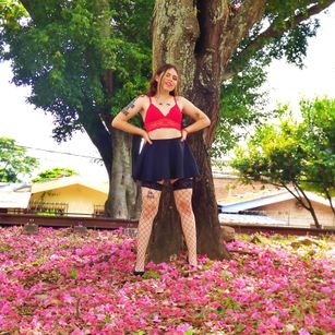 Model - CoralineBlake squirt