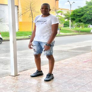 Model - Howard Smith legs