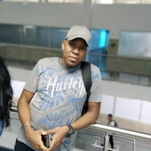 Model - Howard Smith men