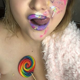 Model - BritneyStone squirt