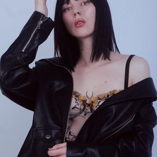 Model - Jessica brunette